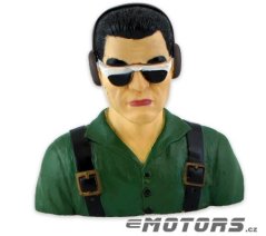 Pilot Steve 1:4