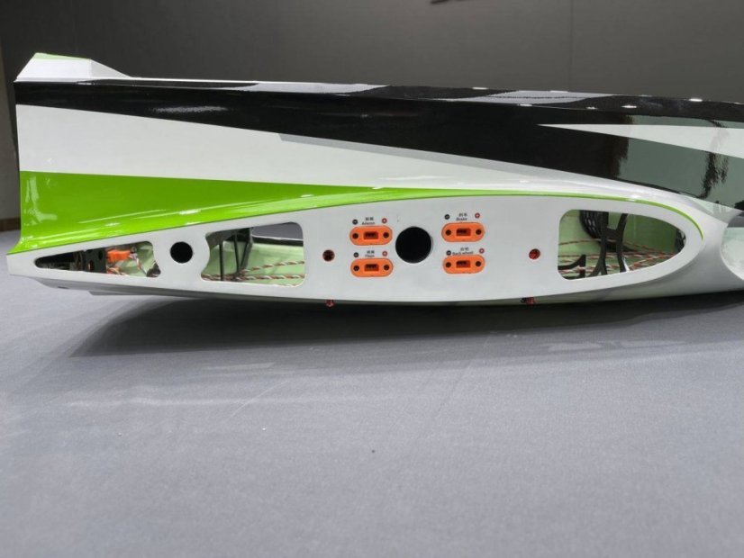 Falcon 82“/2.1m - Barva: Červená