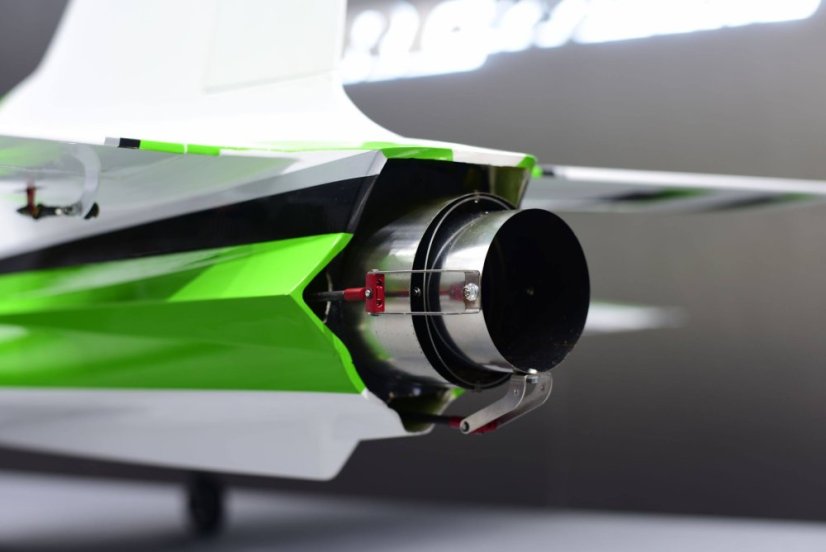 Falcon 82“/2.1m - Barva: Červená