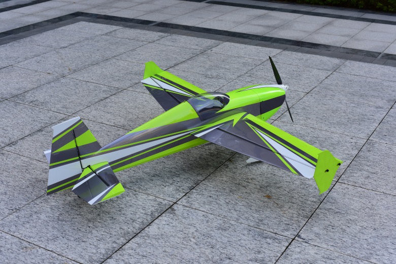 Edge540 70E - 61" - Barva: Green