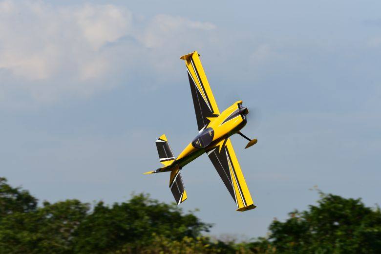 Edge540 - 67"