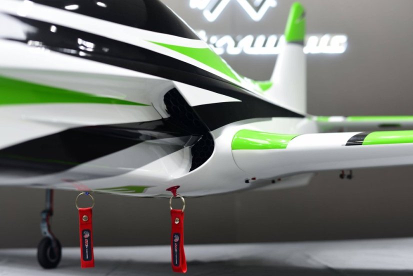 Falcon 82“/2.1m - Barva: Červená