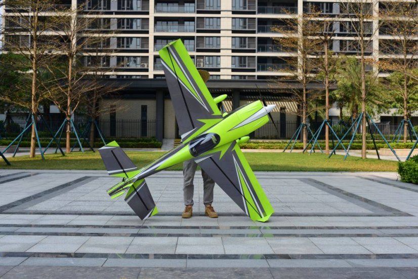 Edge540 - 85" - Barva: Green